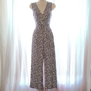 Sleeveless Burgundy and White Jumpsuit